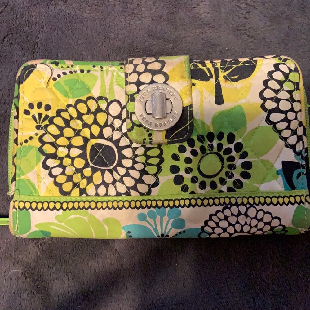 Vera Bradley Womens Clutch Wallet Green Print